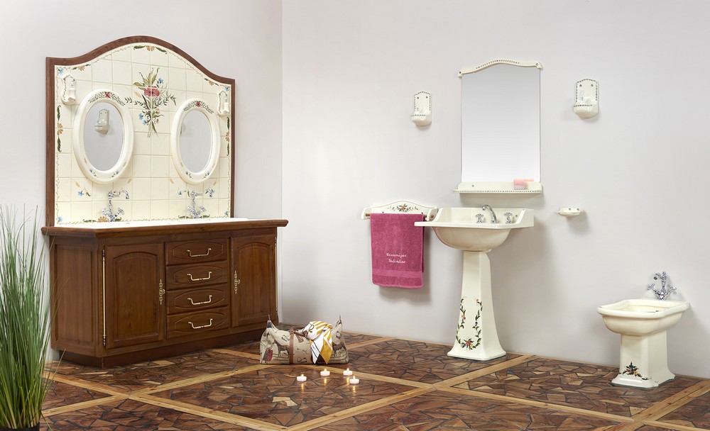 Collection Camargue : meuble, vasque, porte-serviette, lavabo, bidet, miroir, luminaire