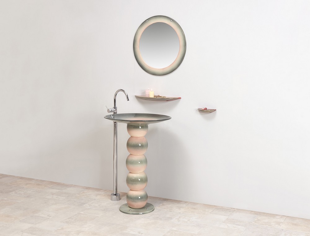 Collection Vénus : lavabo, étagère, porte-savon, miroir